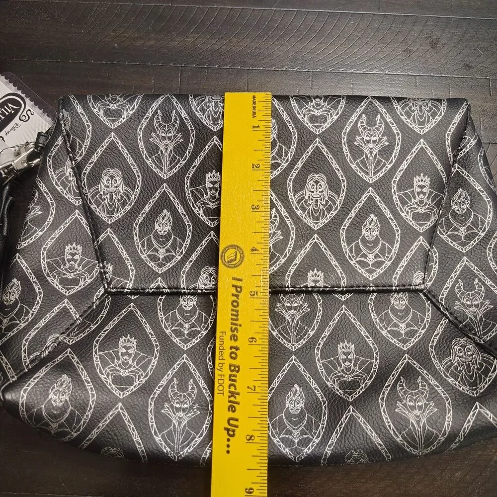 NEW Loungefly Torrid Disney Villains Black Silver Clutch Bag Wrist Strap Magnet